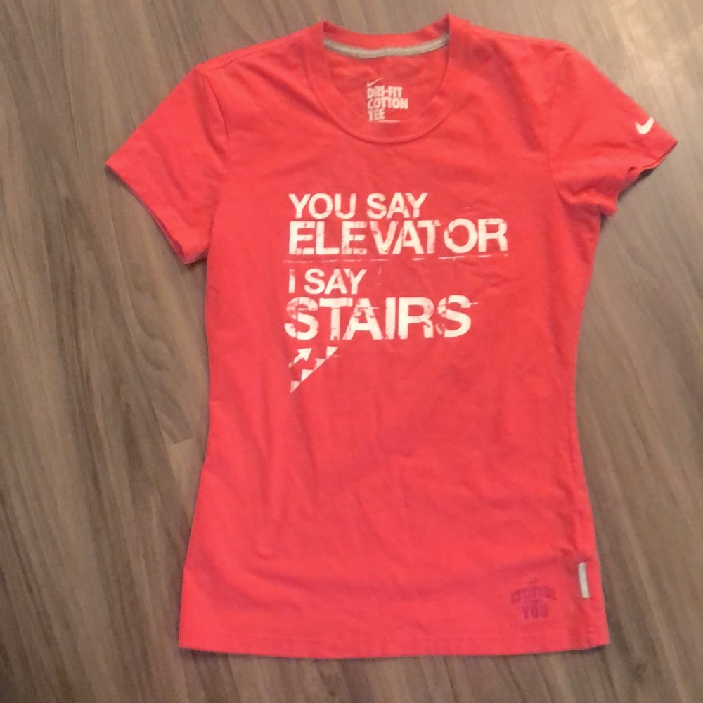 Nike tee